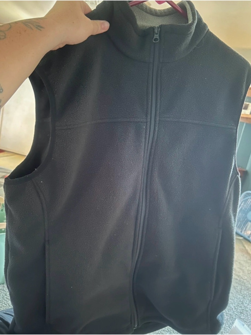 Bass Pro Shops Men's Black Full-Zip Fleece Vest